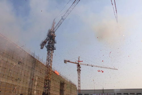 恒輝巽昌投資控股的建材廠3號(hào)樓金日封頂