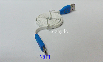 V8笑臉七彩數(shù)據(jù)線(xiàn) 智能手機(jī)的炫彩伴侶